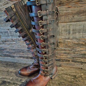 Freebird Like new boots size 11